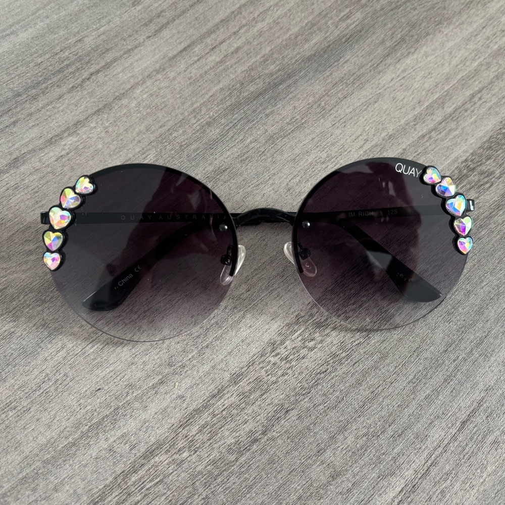 Quay Australia Black Sunglasses with Heart Accents